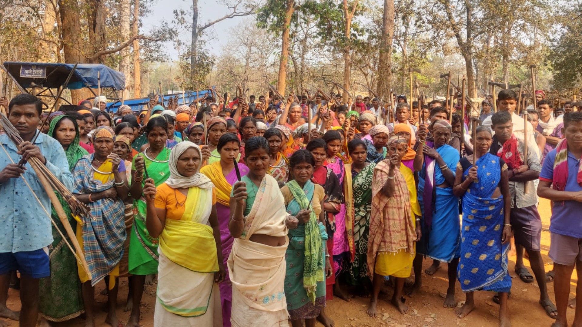 Alerte : En Inde, les communautés Adivasis de Bastar font face à une violence étatique croissante, dans leur résistance à l’accaparement des terres et à l’exploitation minière destructrice